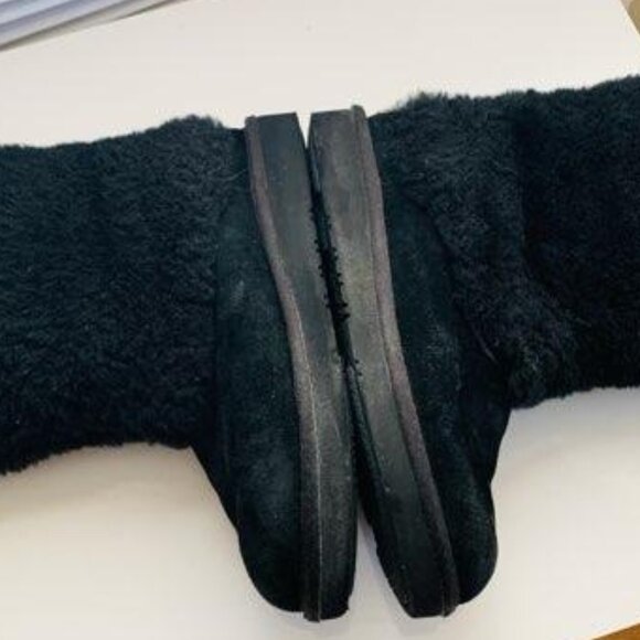 Ugg Patten Boots - Picture 5 of 12